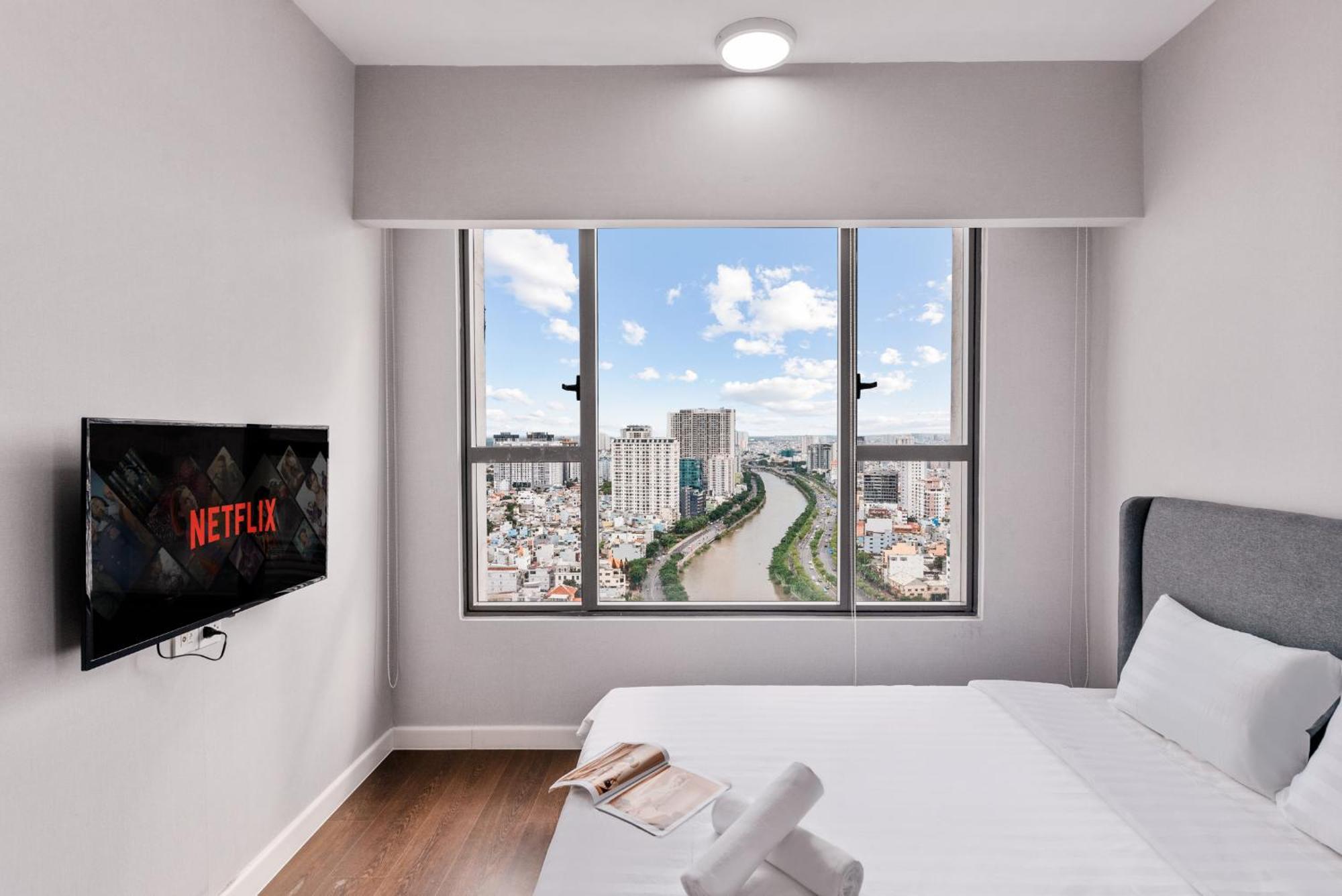 Elysium Cbd Rivergate Apartment - Pool - Free 4G Sim For 3 Nights Хошимин Экстерьер фото